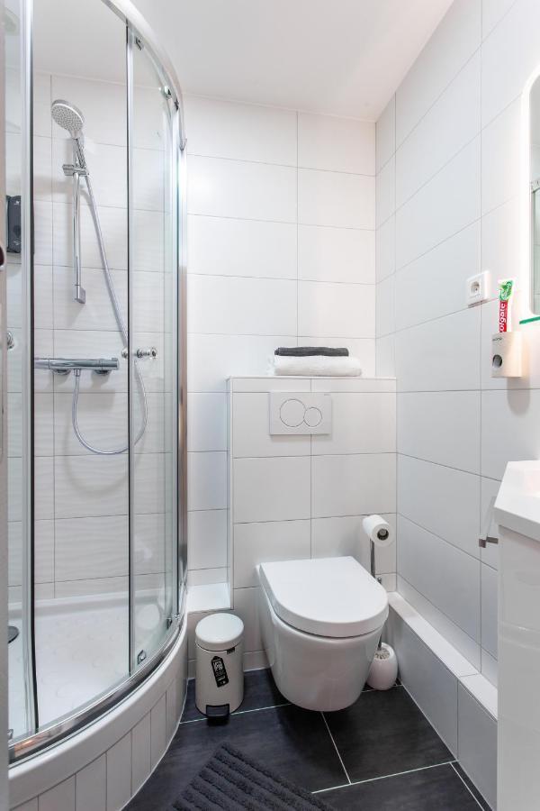 D&E - Paris-Disney - Holidays Apartment - Appartement De Vacances - 5 Chambres- 5 Sdb - 5 Bedrooms - 5 Bathrooms - Netflix شو سور مارن المظهر الخارجي الصورة